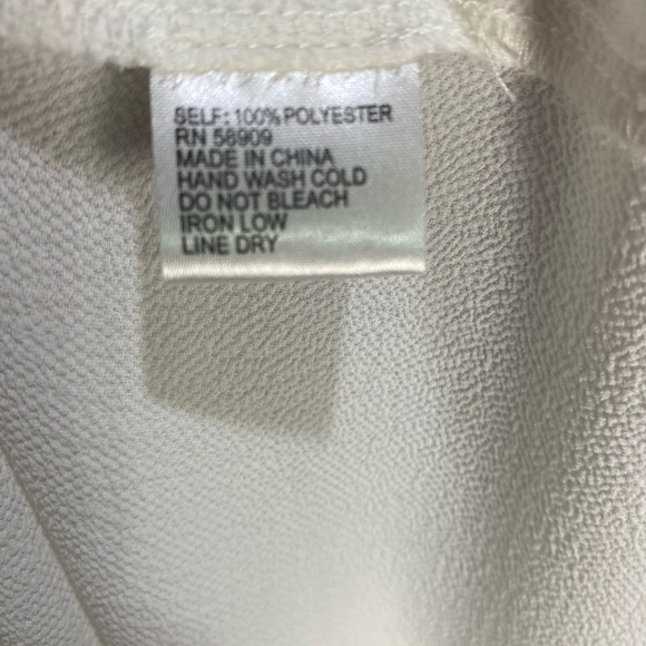 NWT Gianni Bini Riley Blouse the Pool Party Collection Ivory Blue Embroidery - Picture 6 of 9